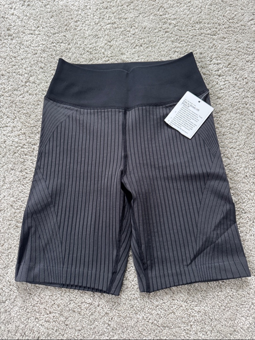 LULULEMON NWT Black Grey EBB TO STREET HR 8” Textured Bike Shorts 6/S